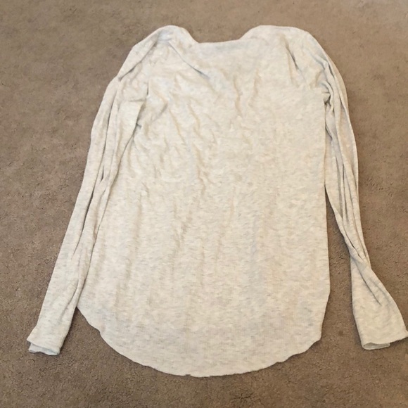 Gap long sleeve Henley - Picture 3 of 4